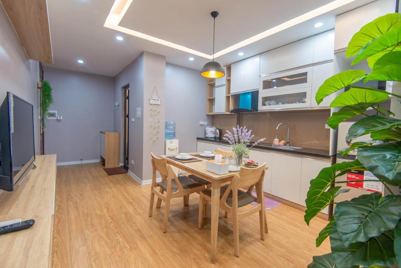 22Housing Hotel & Residence 81 Linh Lang Hanoi Exterior photo