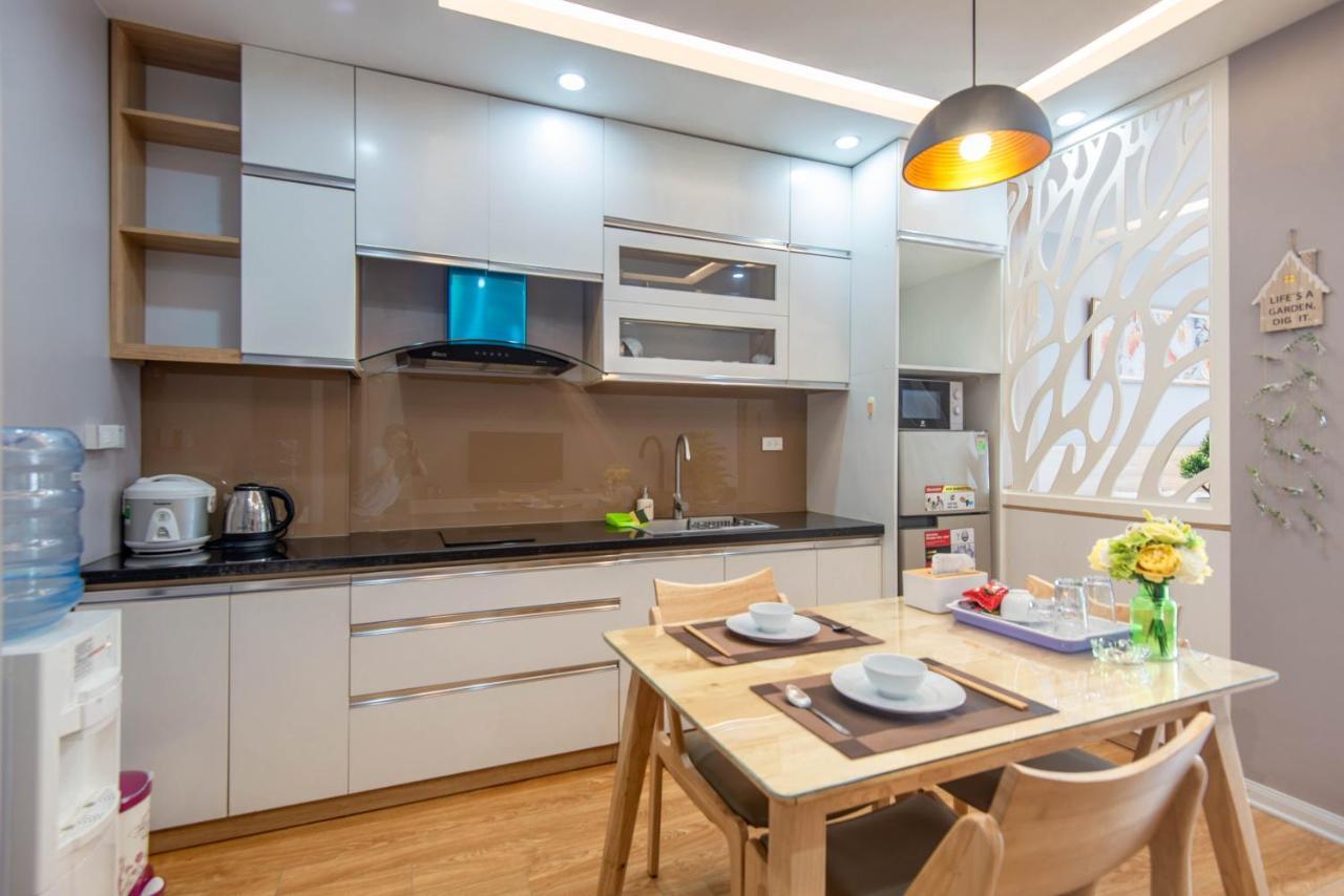 22Housing Hotel & Residence 81 Linh Lang Hanoi Exterior photo