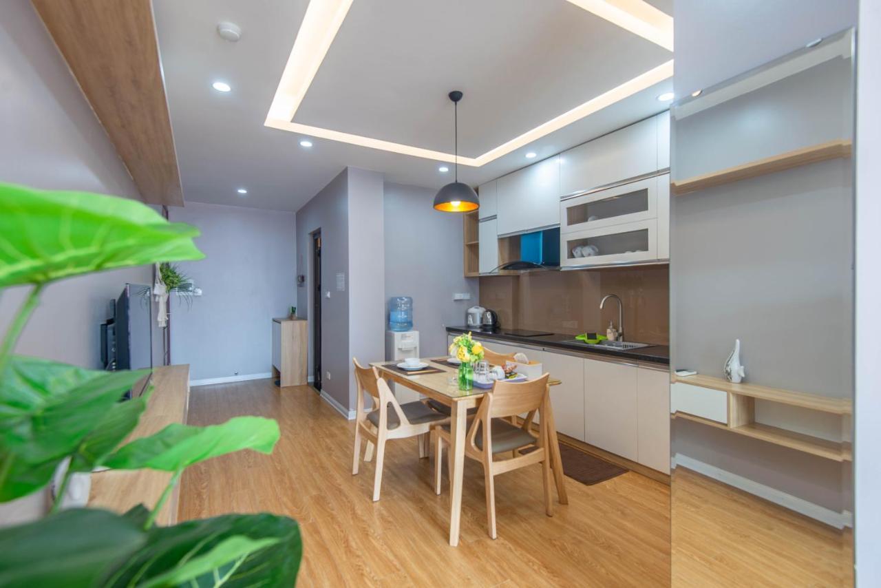 22Housing Hotel & Residence 81 Linh Lang Hanoi Exterior photo