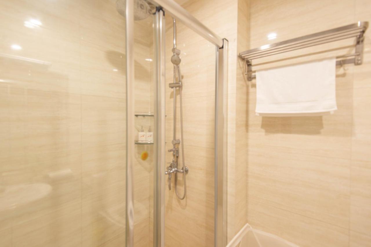 22Housing Hotel & Residence 81 Linh Lang Hanoi Exterior photo